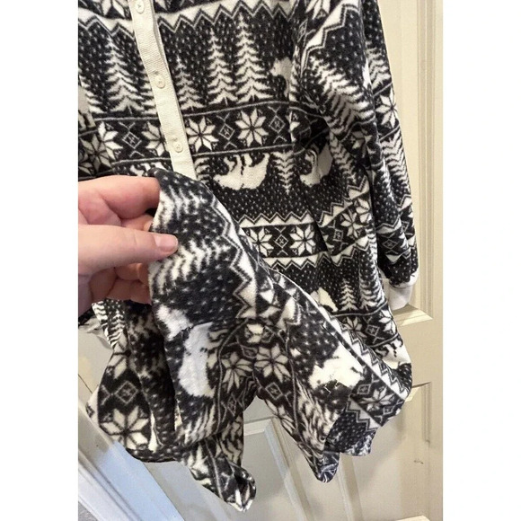 Old Navy Fleece Pajama‎ Shorts Romper Winter Bear Print Jumpsuit Size XL - Picture 3 of 7